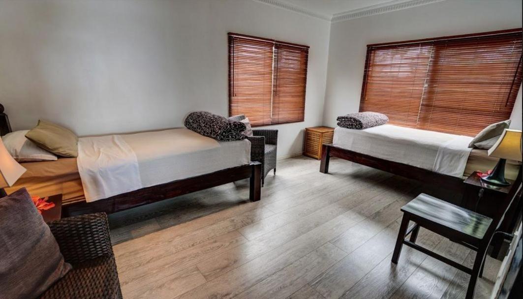 Seaview Lodge And Restaurant Nuku'alofa Buitenkant foto